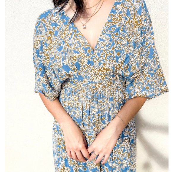 Dress Forum Paisley Maxi Dress - Picture 1 of 10